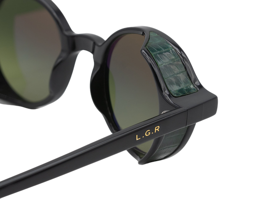 L.G.R. Reunion Explorer Skin Black Green