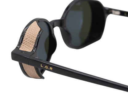 L.G.R. Reunion Explorer Skin Black Taupe